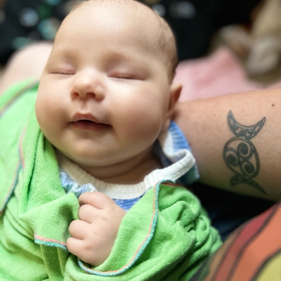 Meet your Posher, Divya Love Wise - Picture 5 of 6